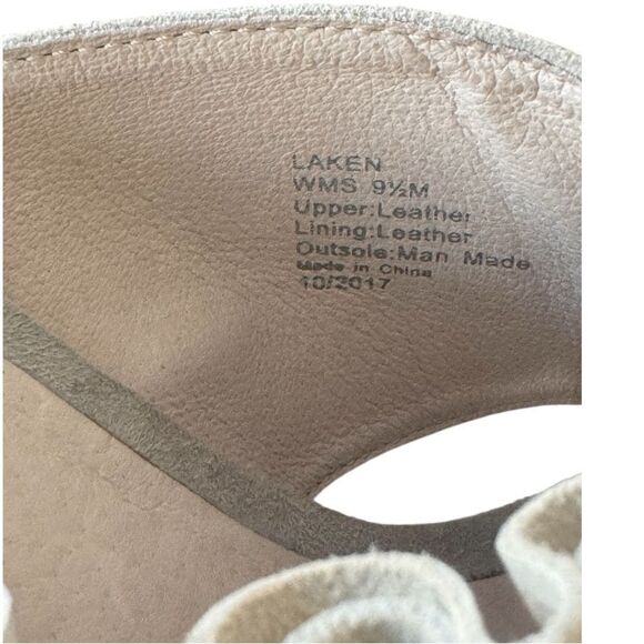 Kenneth Cole Laken Suede Ruffle Slide Sandals Sz 9.5 Two-Tone Dusty Gray - Picture 4 of 8